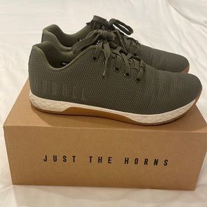 NOBULL superfabric cross trainers M8/W9.5